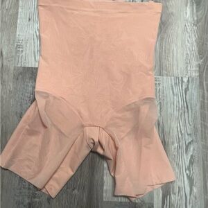 Honeylove Cream Shapewear High-Waisted Shorts